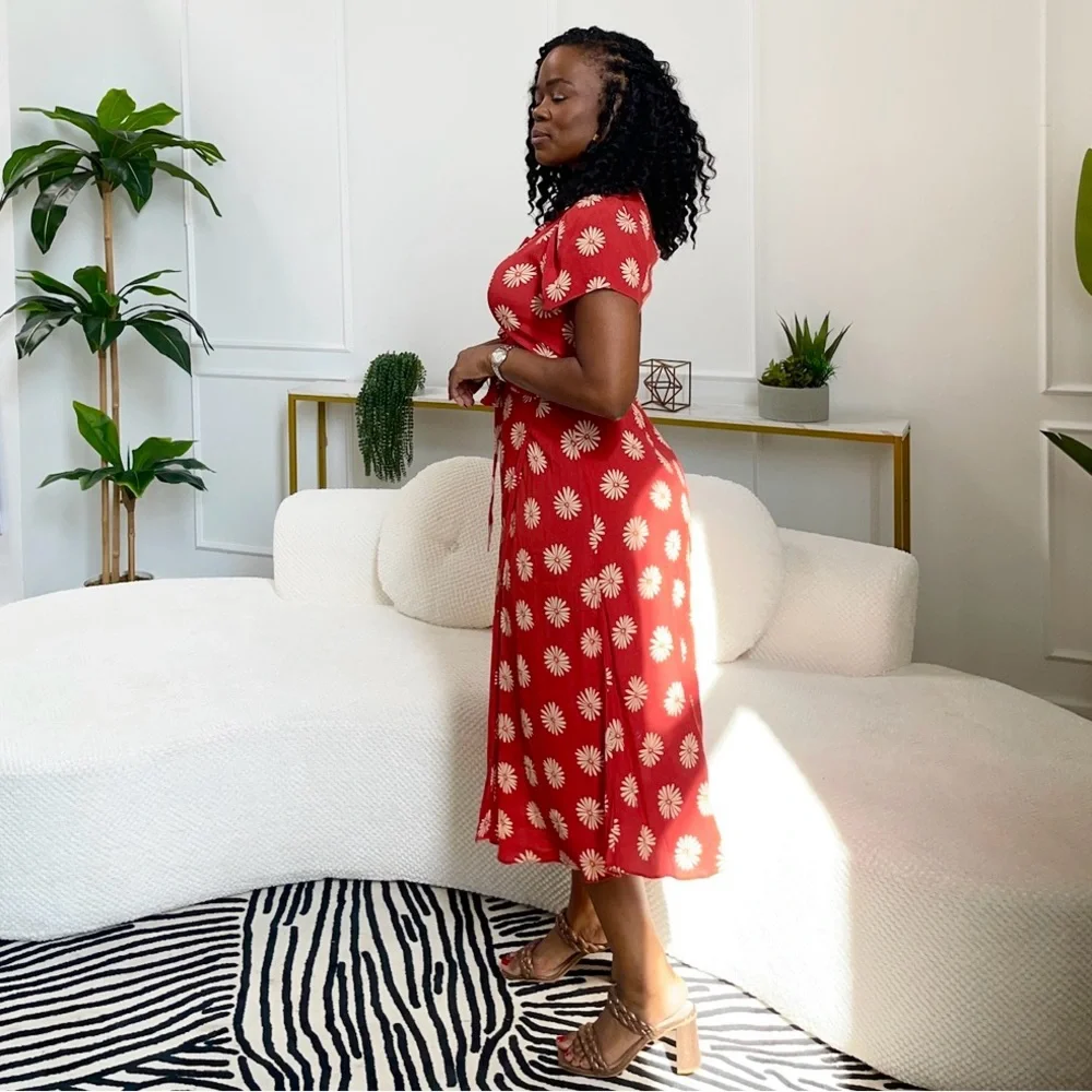 Madewell Ruffle-Edge Wrap Midi Dress in Daisy Dream - Picture 6 of 12